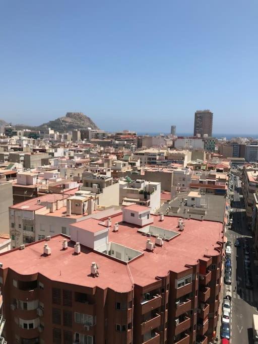 Apartamento Aitana.Esta A 2 Km De La Playa Andando Alicante Exterior foto